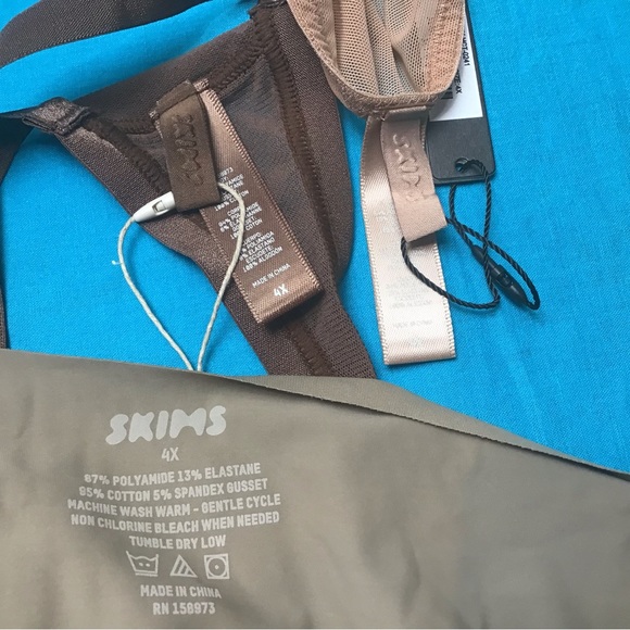 Lot of 3 NWT Skims Thongs Size 4X Lot 35 - Picture 2 of 7